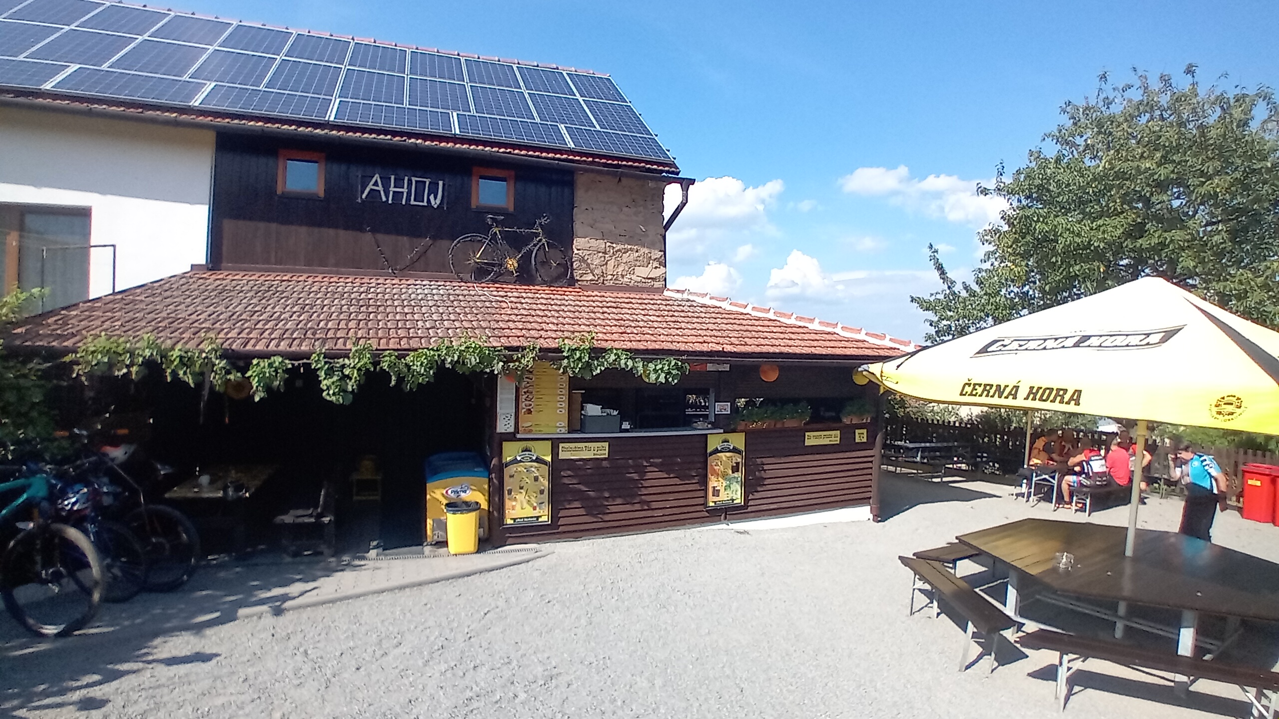 Hostinec U Zvěřinů & zahrádka Ahoj foto 5