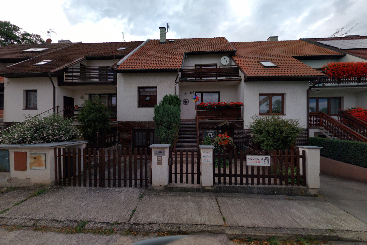 Ester Cupalová - kadeřnictví foto 2