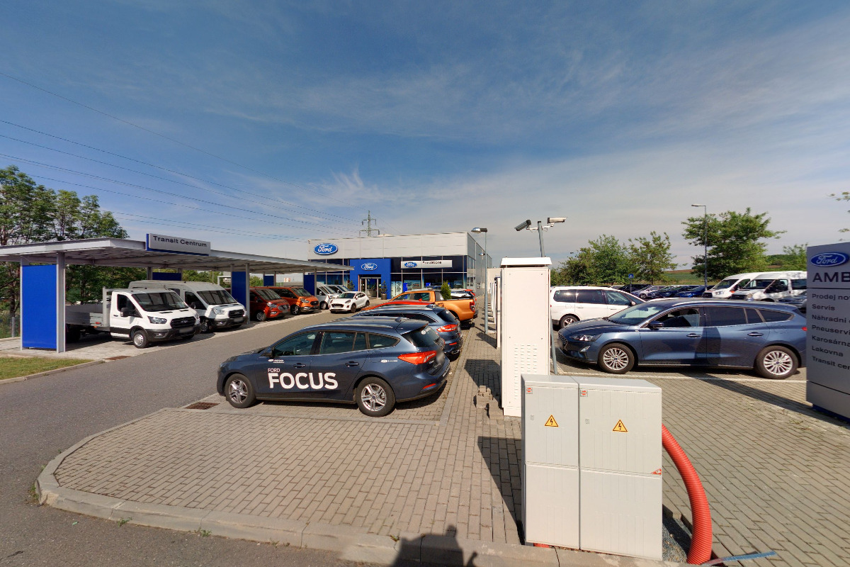 Dobíjecí stanice Polyfazer