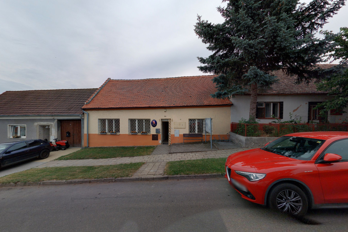 Obecní knihovna Suchohrdly u Miroslavi