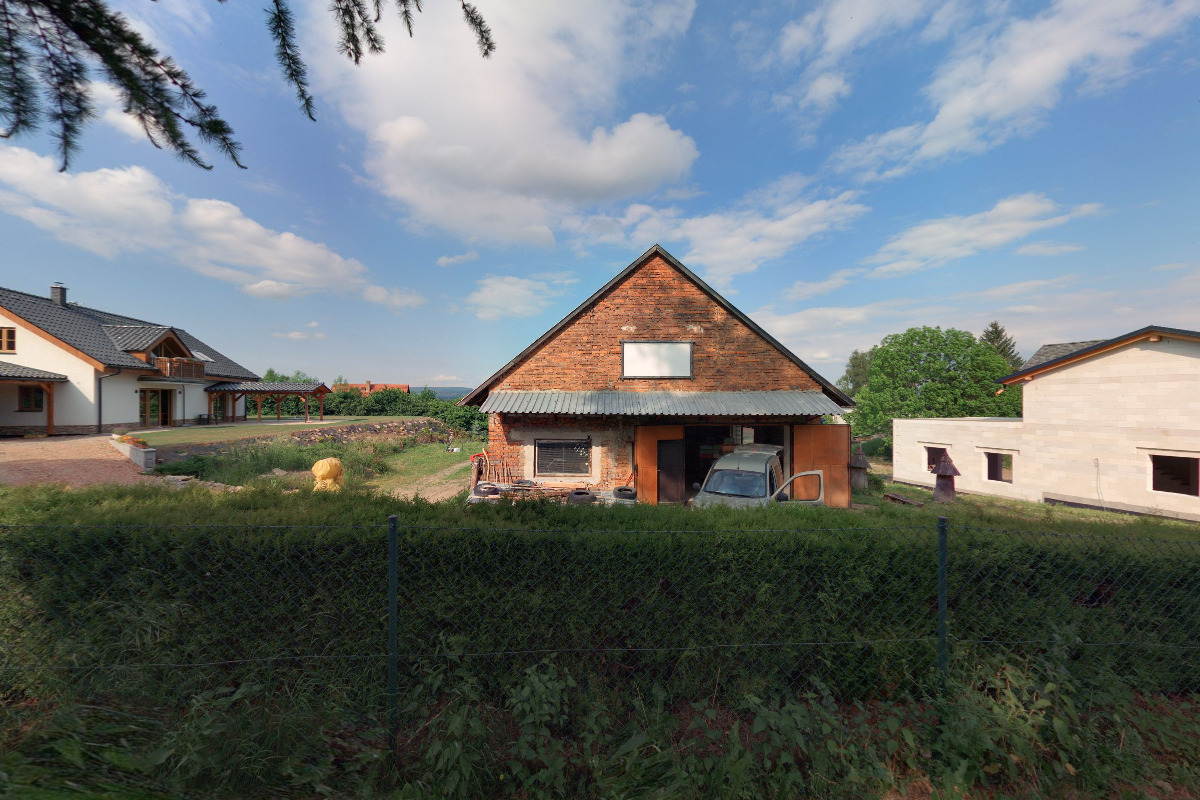 Včelí farma Novák