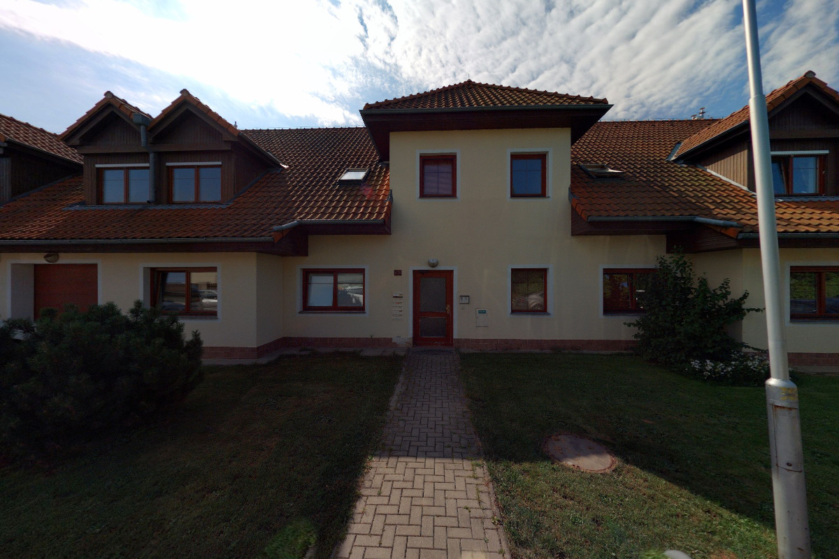 Aaron & Bradfield, s.r.o.