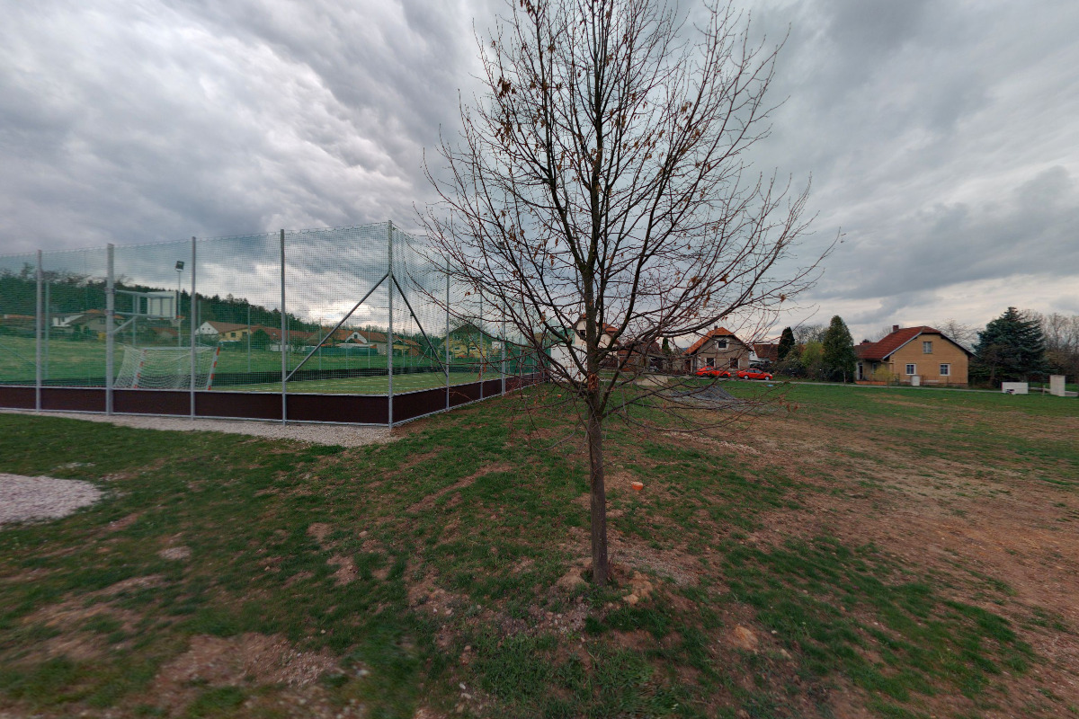 Multifunkční hřiště Velký Chlumec
