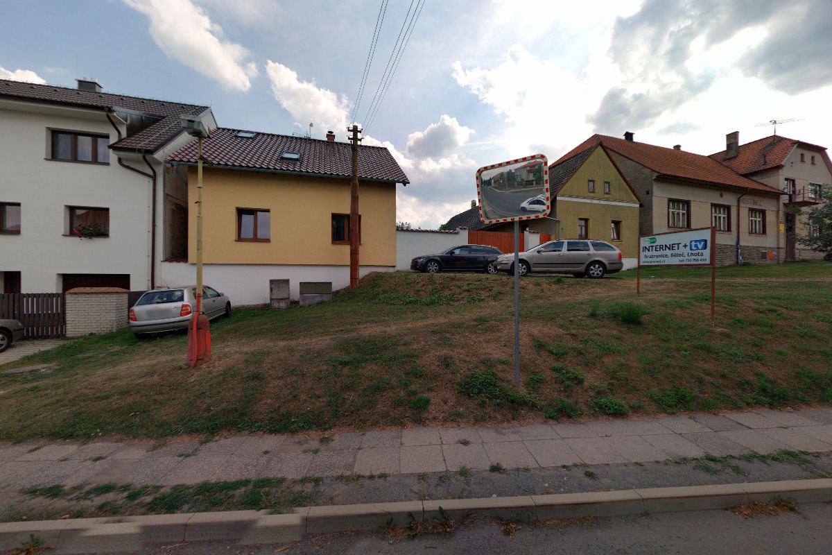 Pro-Net, Mgr. Monika Lustigová