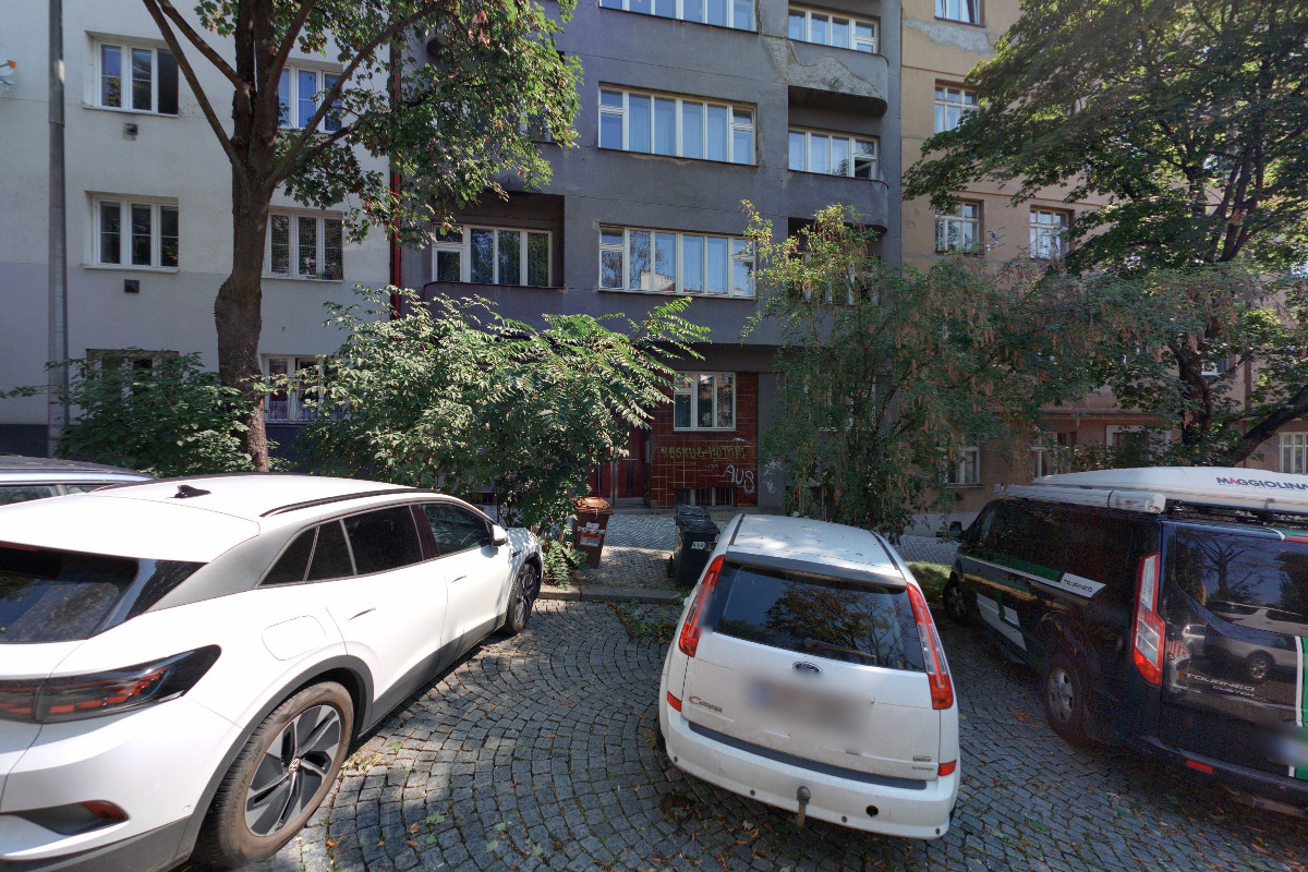 Plastic Invasion, s.r.o.