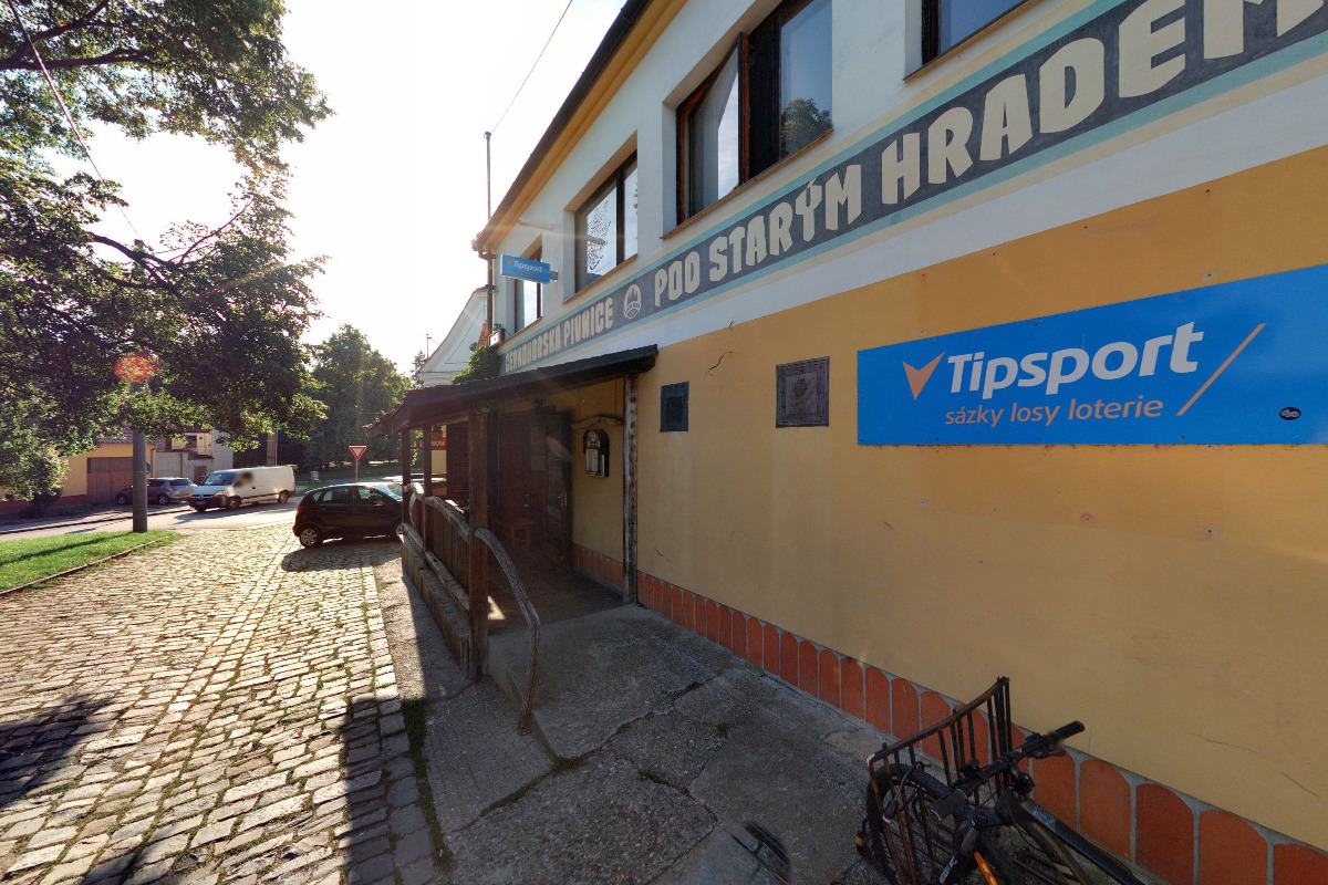 Černohorská pivnice pod Starým hradem