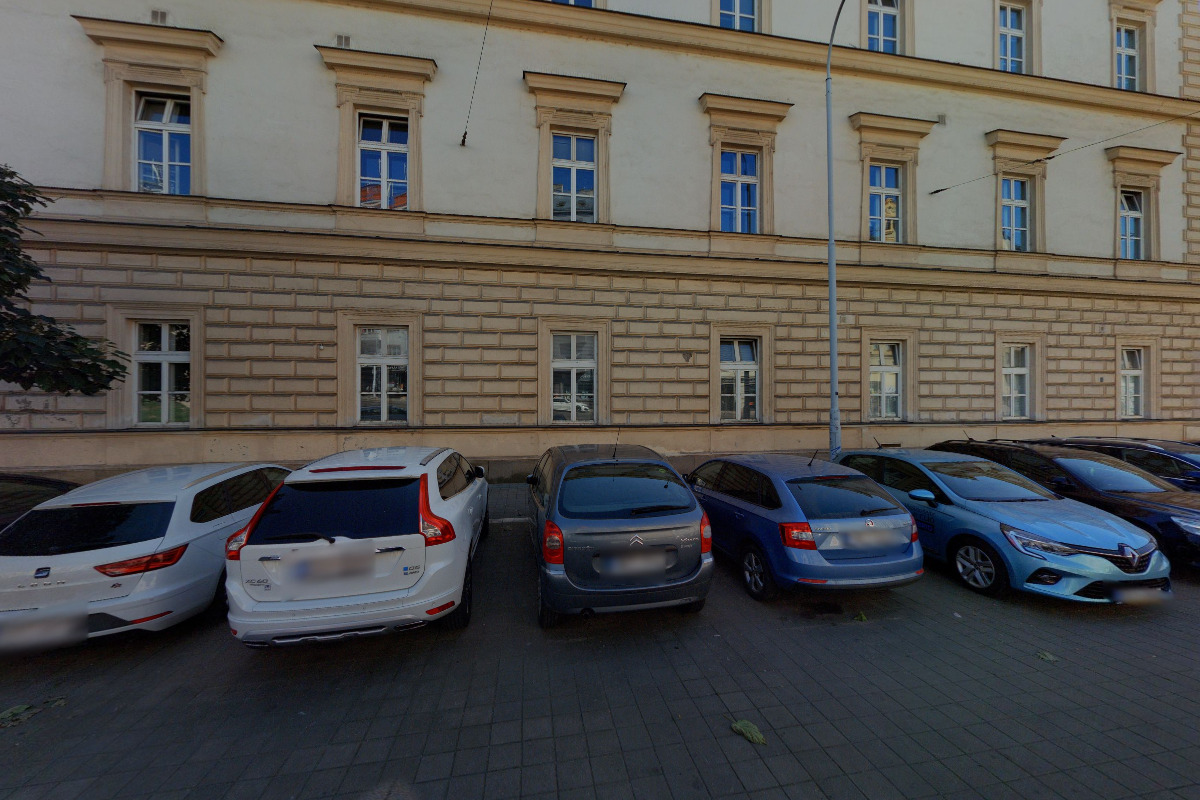 Lůžkové oddělení pro muže - Klinika otorinolaryngologie a chirurgie hlavy a krku - Fakultní nemocnice u sv. Anny v Brně