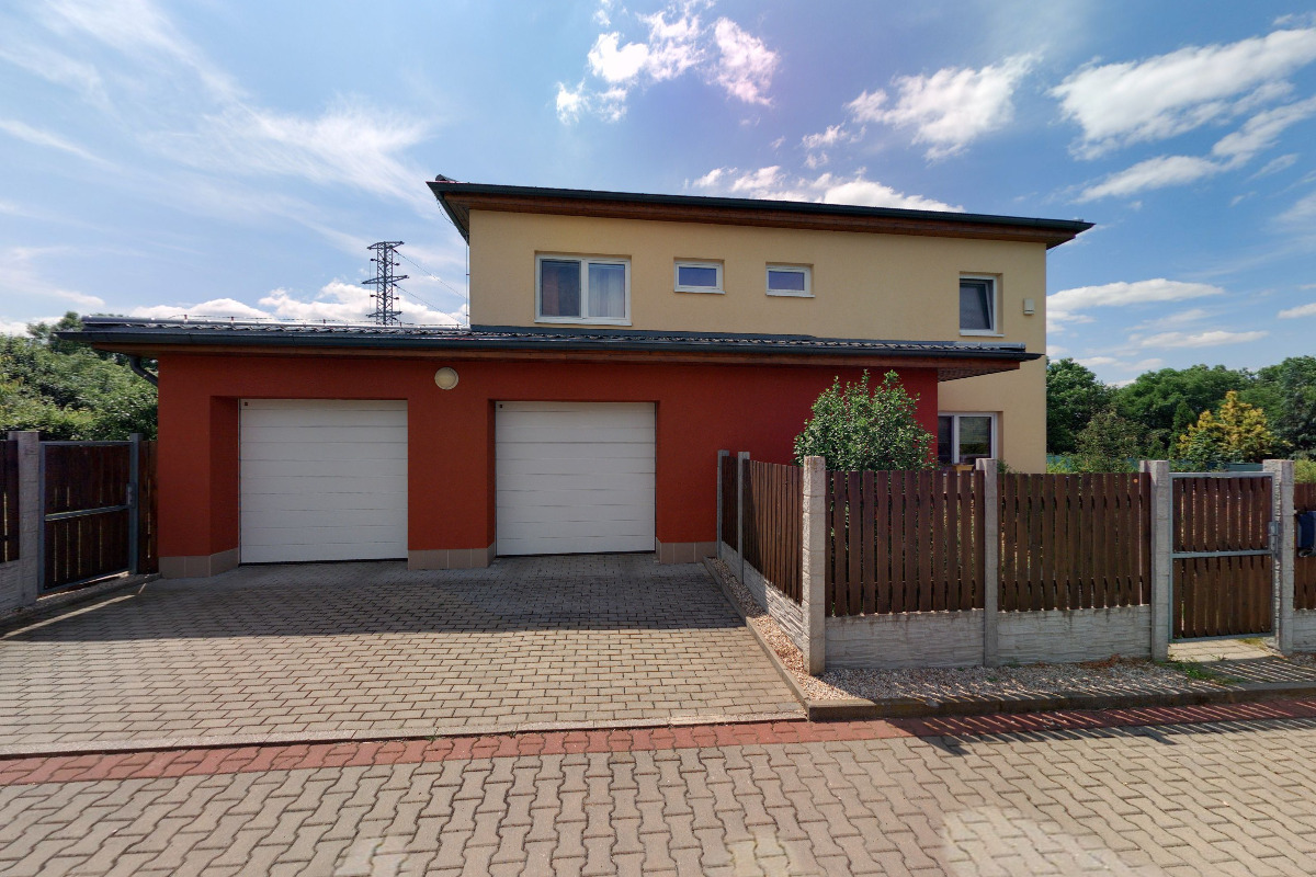 Ing. Martina Vomáčková - hypoteční poradce