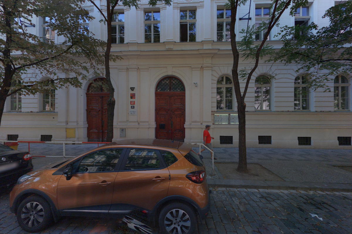 Střední škola obchodní foto 2