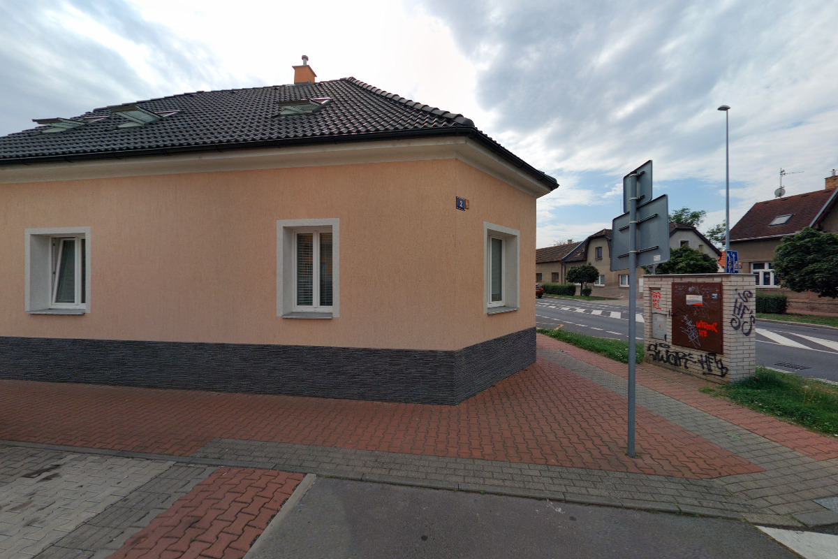 HOLDING plus, s.r.o.