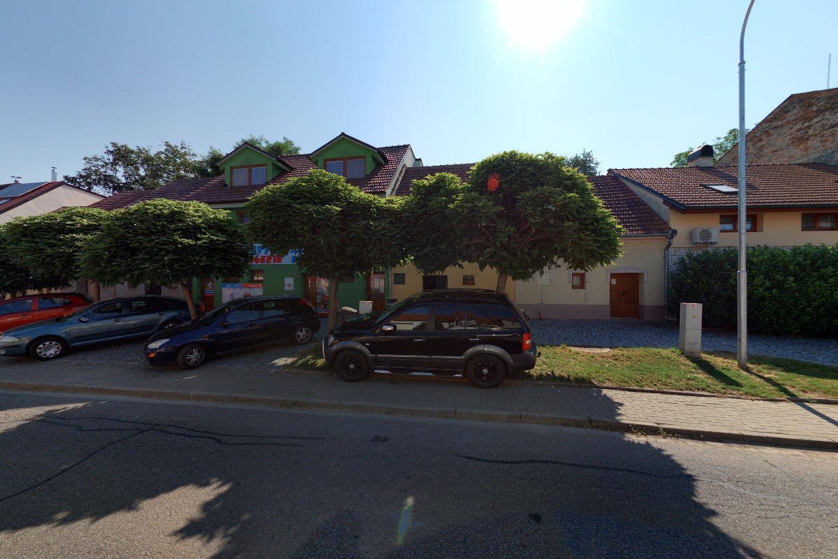 BARVY A LAKY DROGERIE