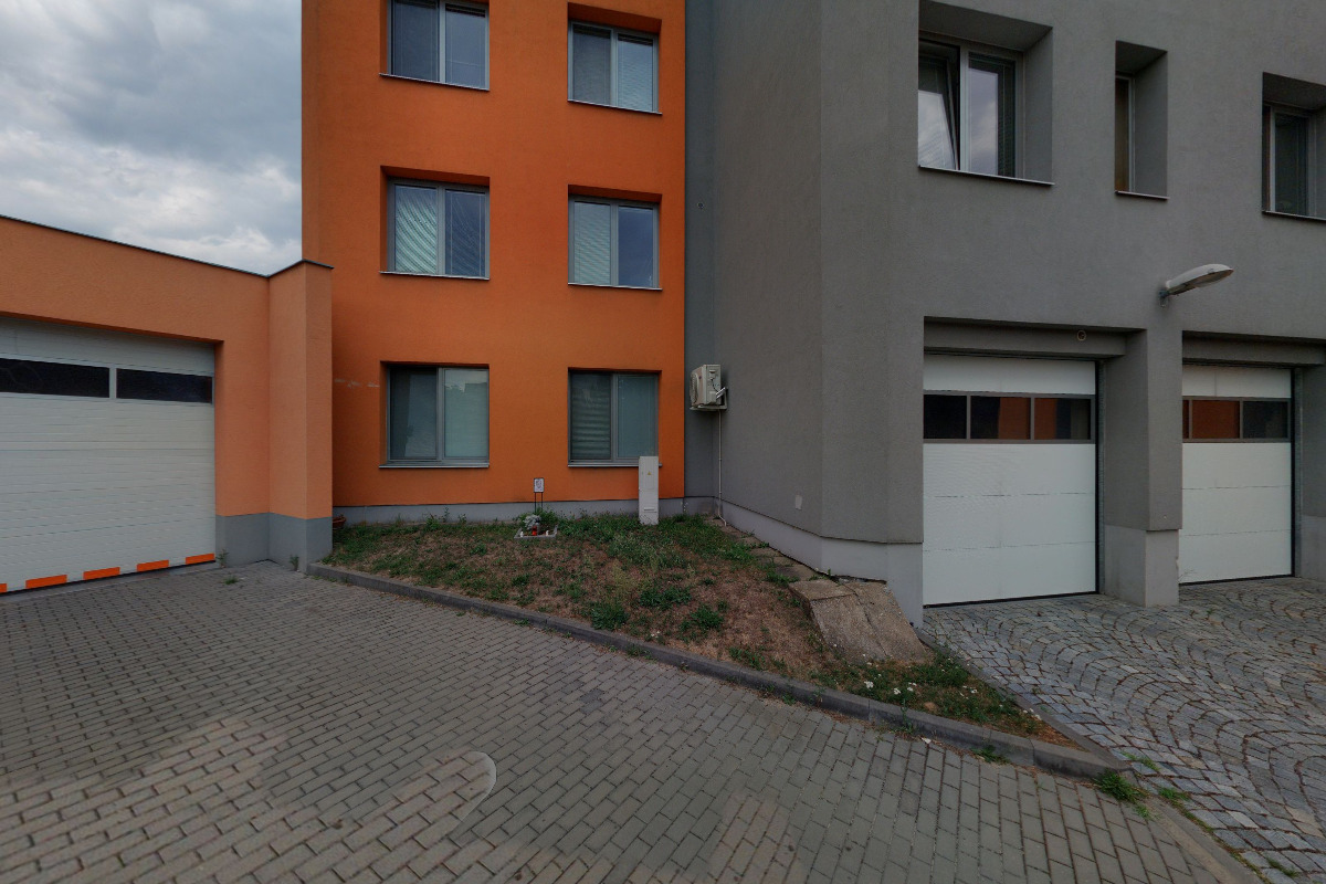 Zdravotnická záchranná služba Pardubického kraje foto 4