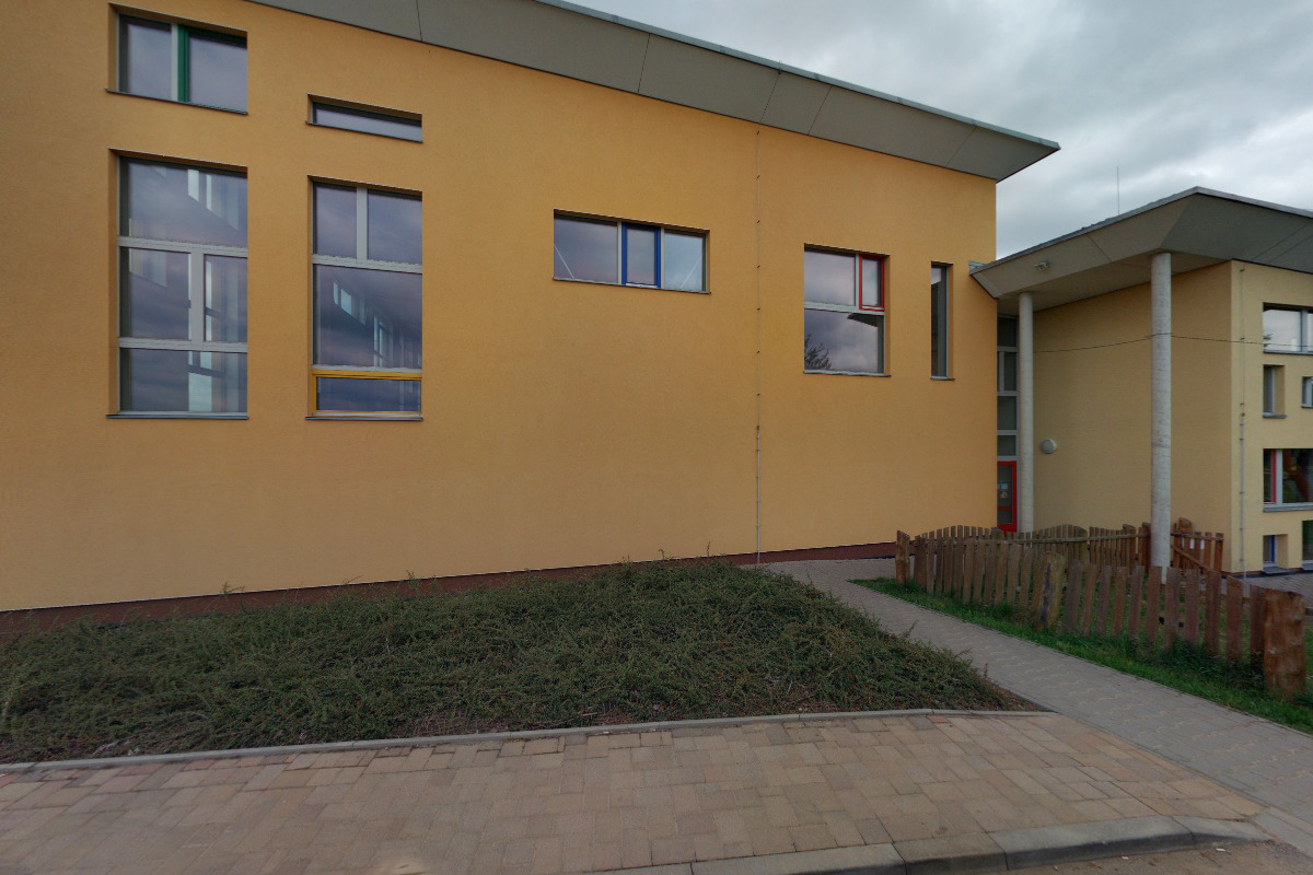 ZŠ a MŠ Praha - Slivenec, Ke Smíchovu