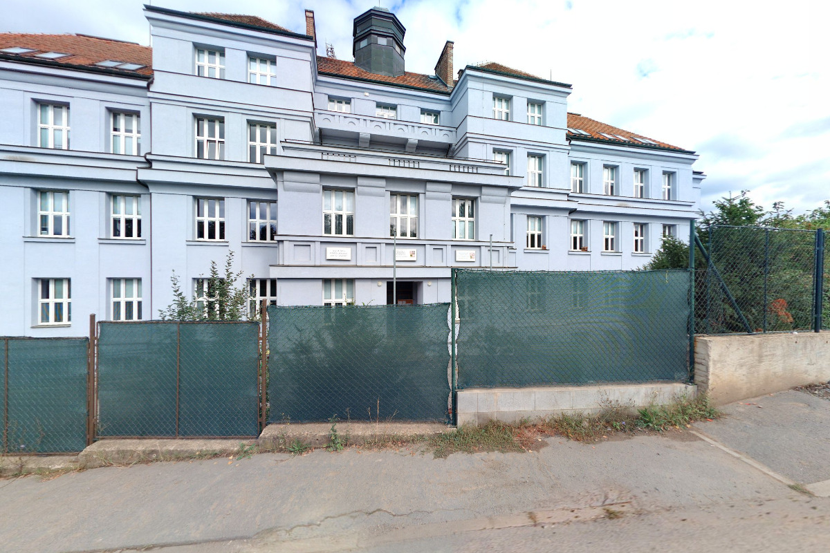 Střední zdravotnická škola Praha 5, Výmolova foto 3