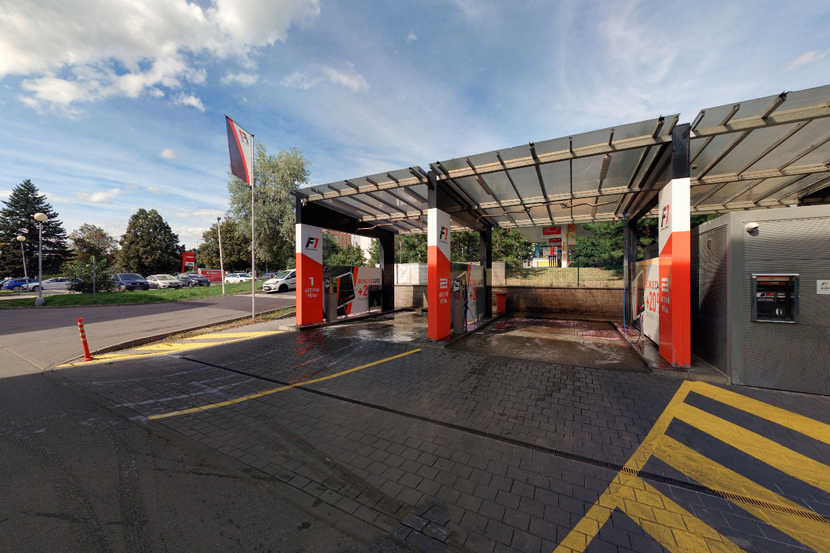 FIRST CARWASH foto 5
