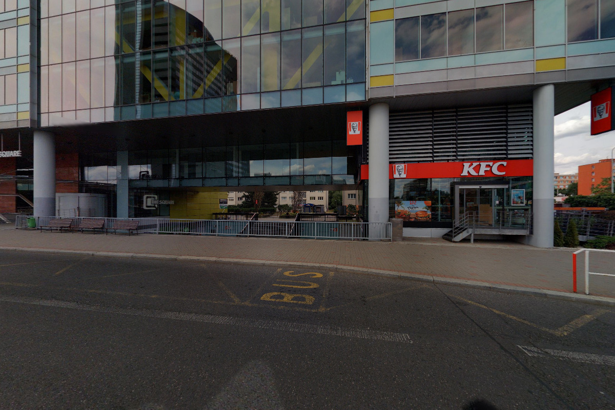 Raiffeisenbank - bankomat foto 2