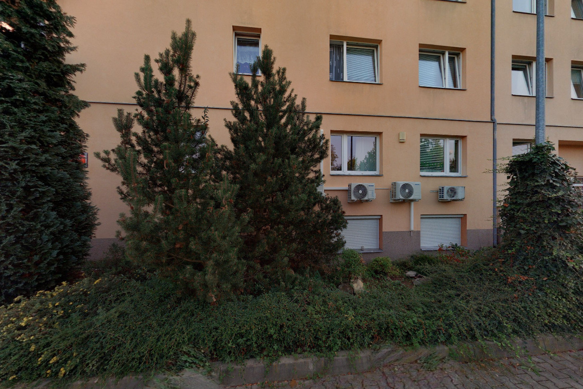 CRESCO TITAN, s.r.o.