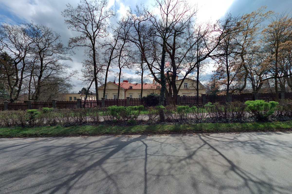 APLAUS Kladno, s.r.o.