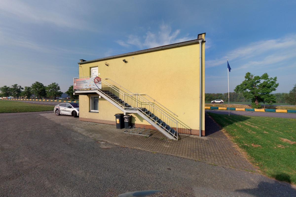 Autoklub KAROSA, klub v AČR foto 2