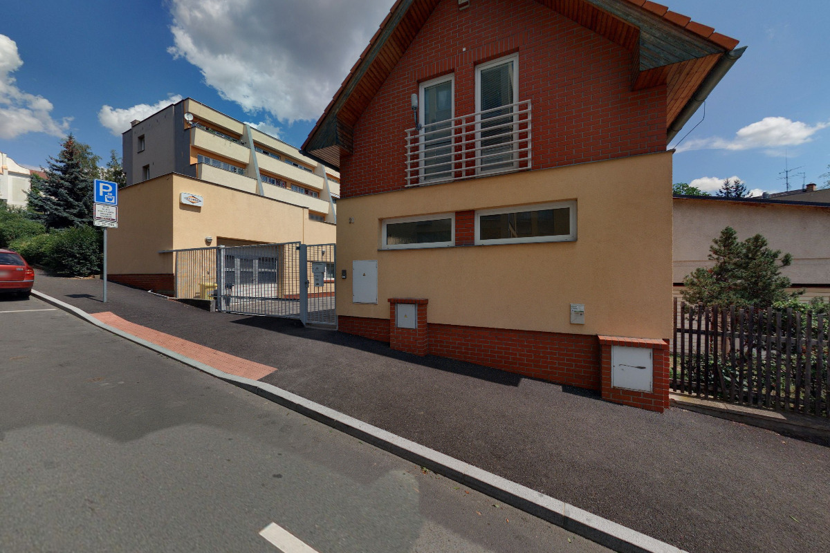 EK FOR LIVING, s.r.o.