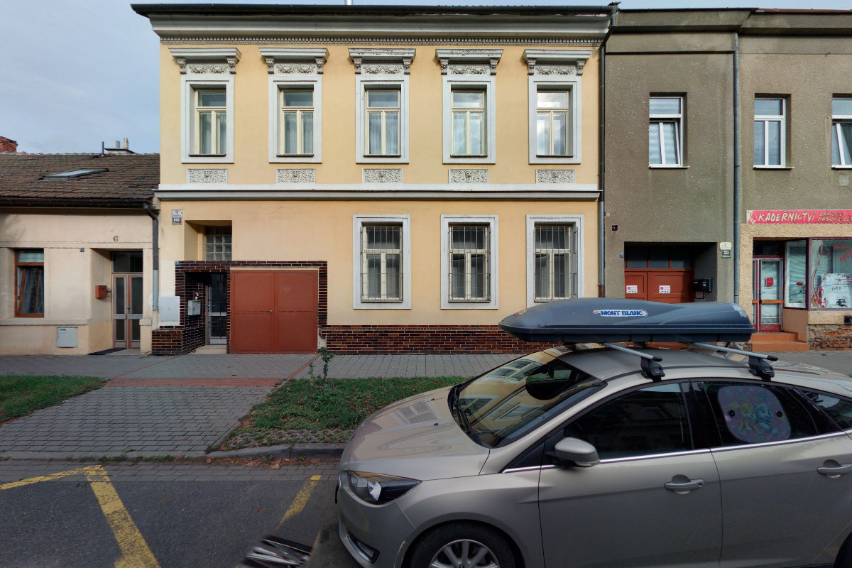 FIRST HOUSING COMPANY, s.r.o.