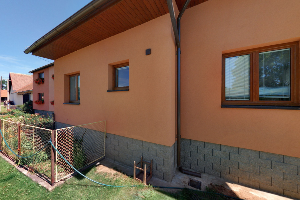 Anna Zdvihalová, DiS