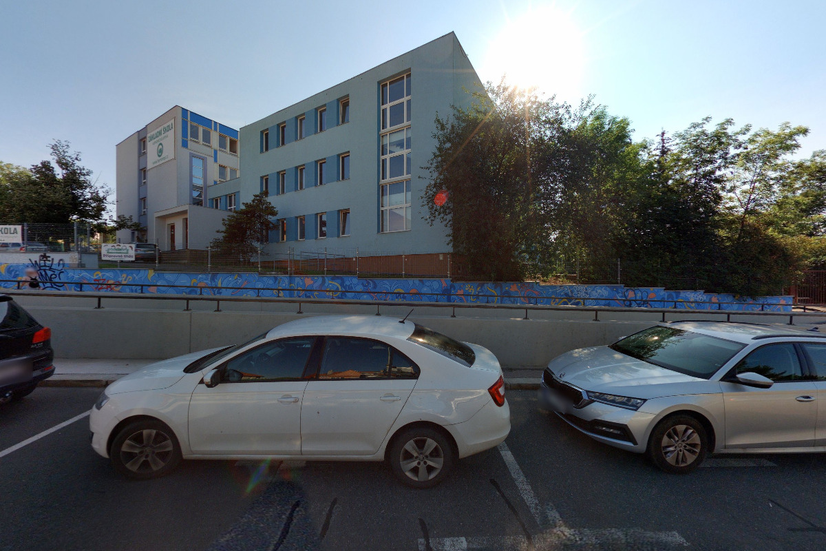 ZŠ, Praha 10, Hornoměcholupská foto 3