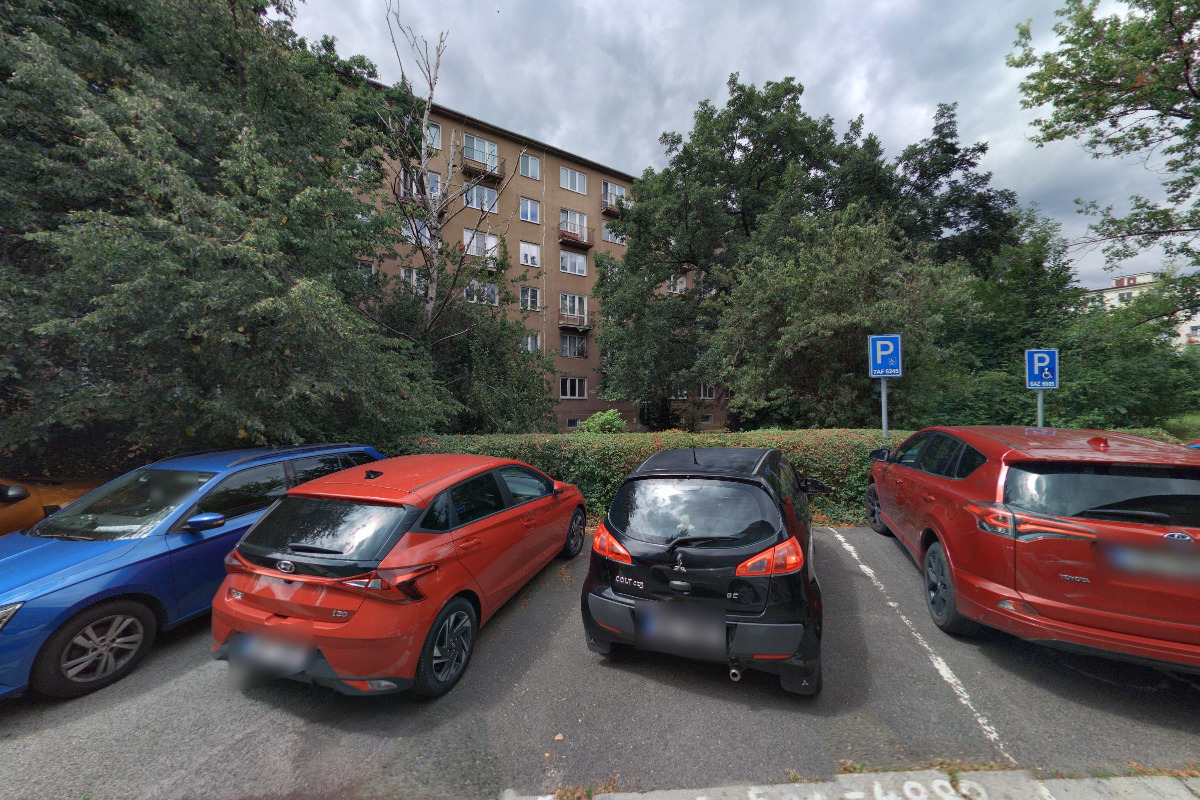 Mezinárodní institut podnikatelství a práva s.r.o.