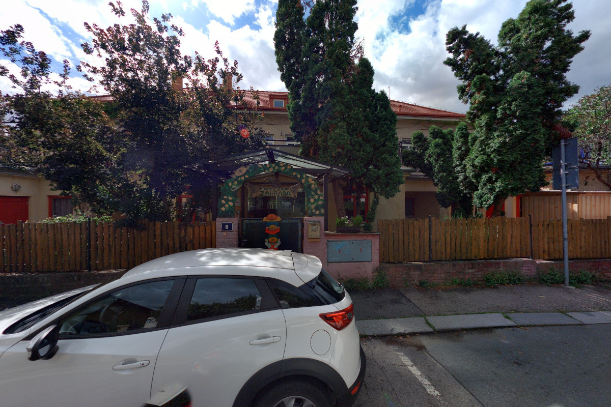 Základní škola Zahrádka, Praha 3, U Zásobní zahrady 8