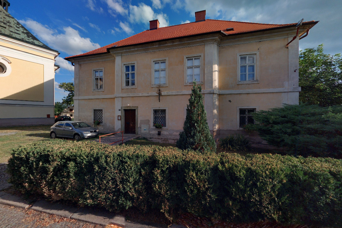 Římskokatolická farnost Holice foto 2