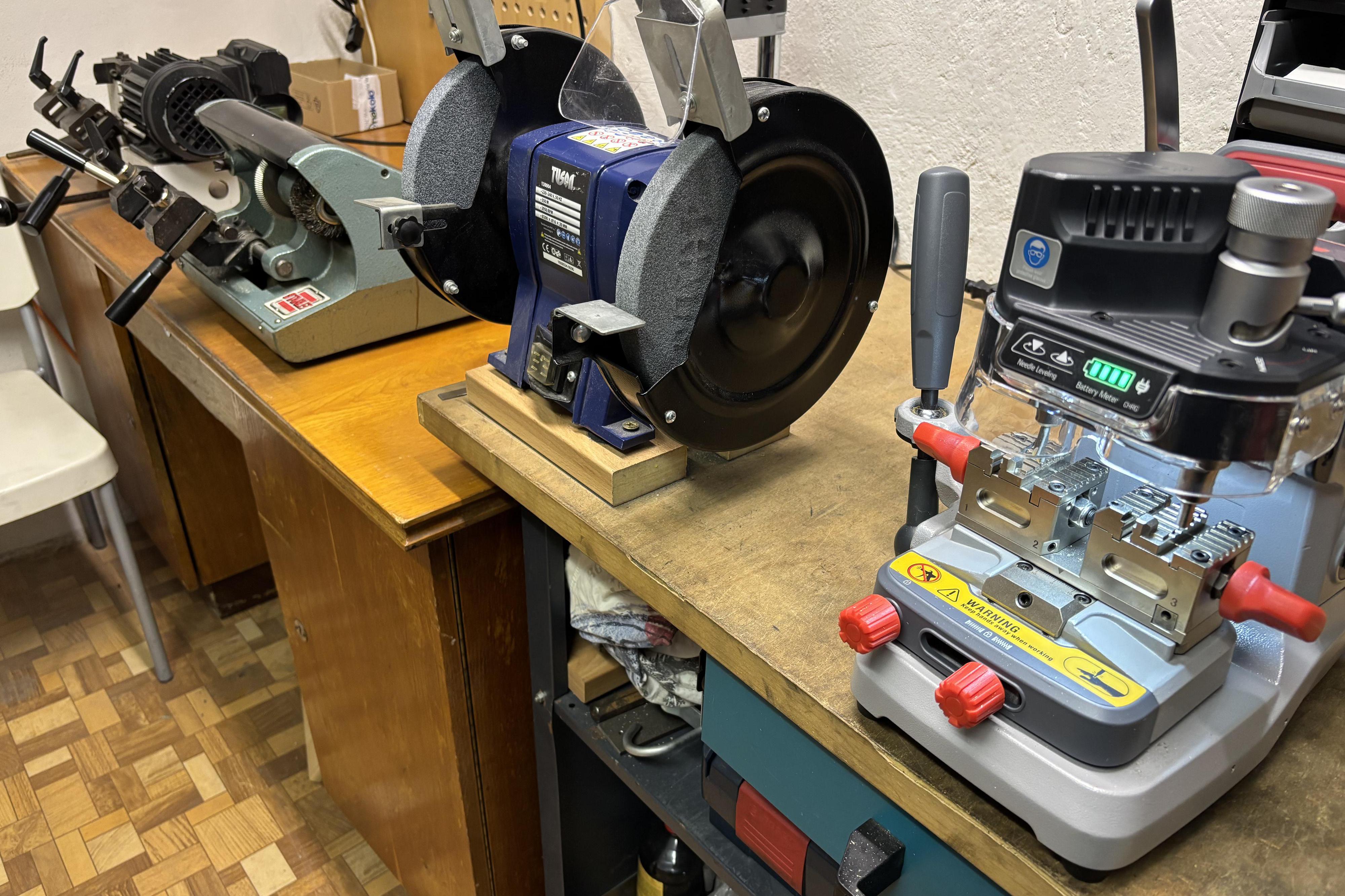 Zámečník - Ondřej Bousek