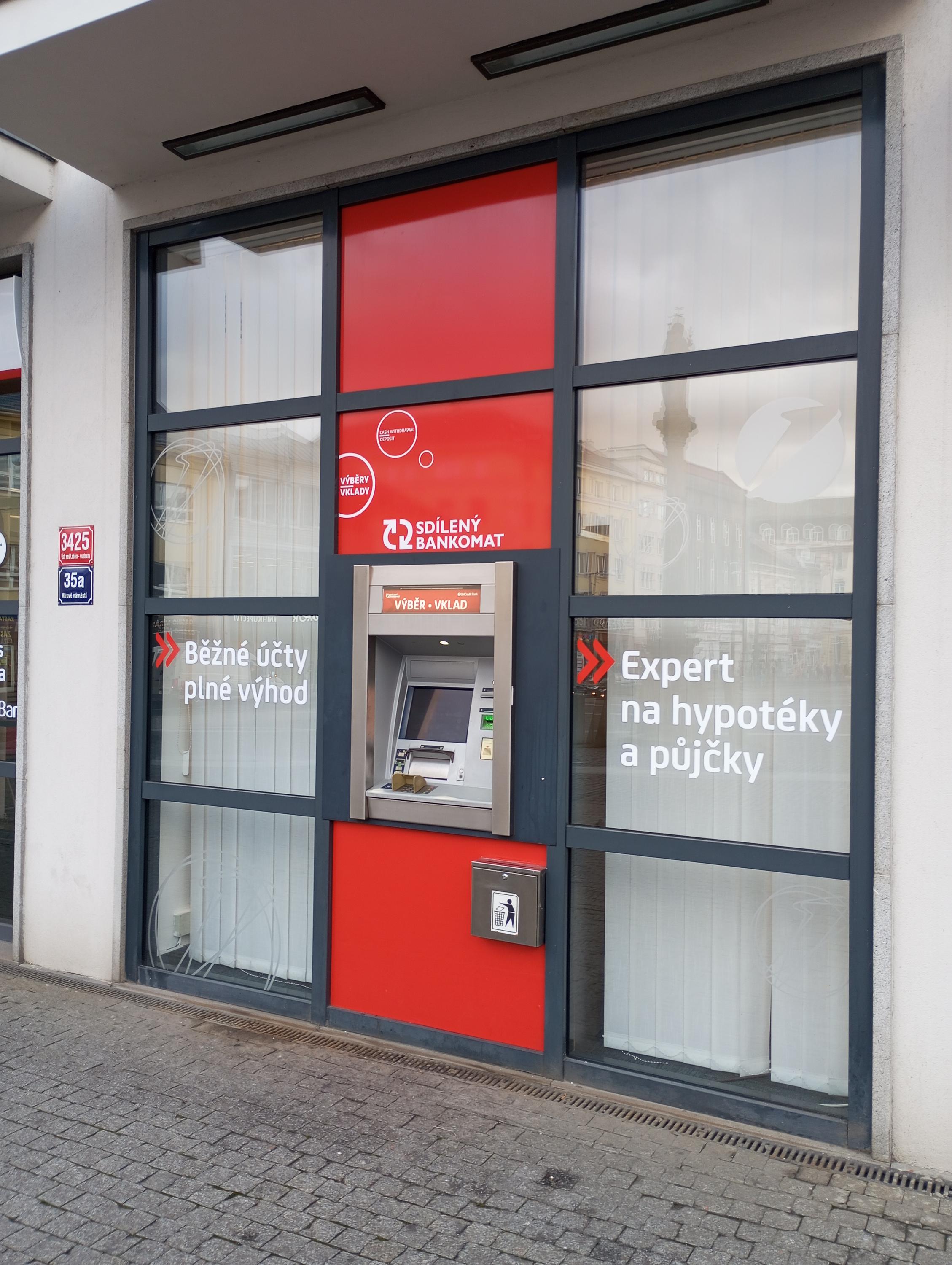 Bankomat UniCredit Bank Czech Republic foto 5