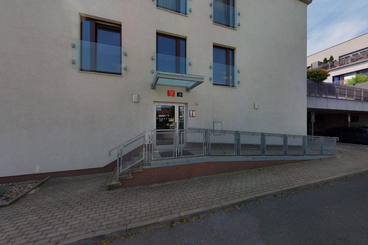 N.E.O. Uklidovka Praha, s.r.o.