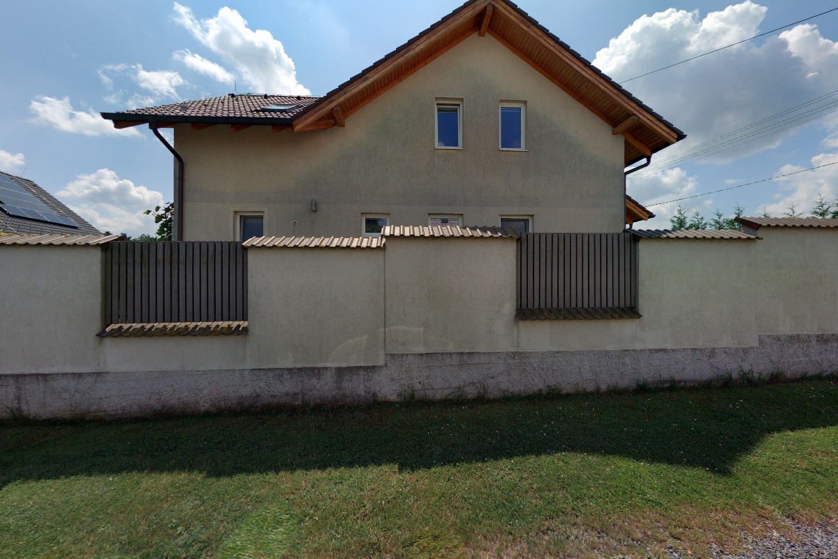 WALLMONT PRAHA, spol. s r.o.