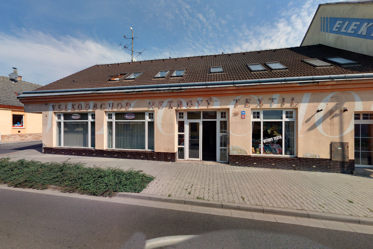 KÖSSO velkoobchod metrový textil foto 2