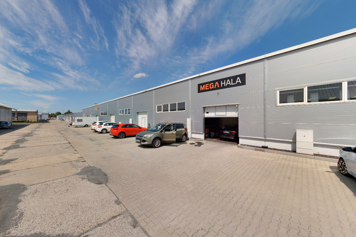 Mytí aut Horní Počernice