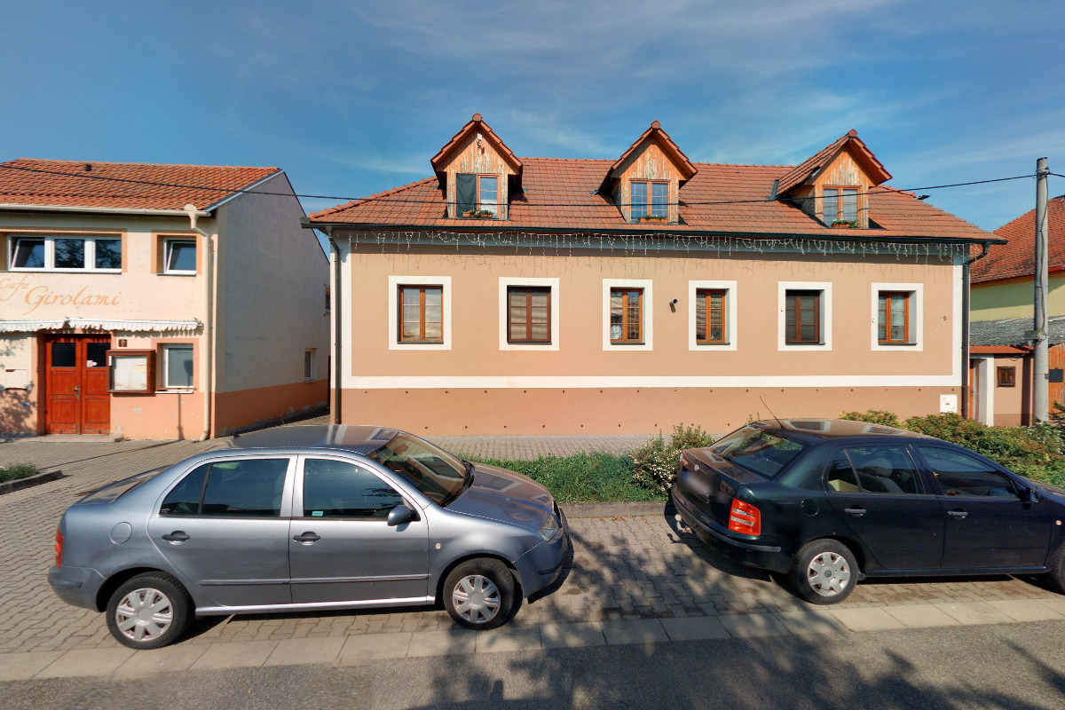 Jezdecký spolek Hořín - stáj Petra a Lenky Fousových foto 1