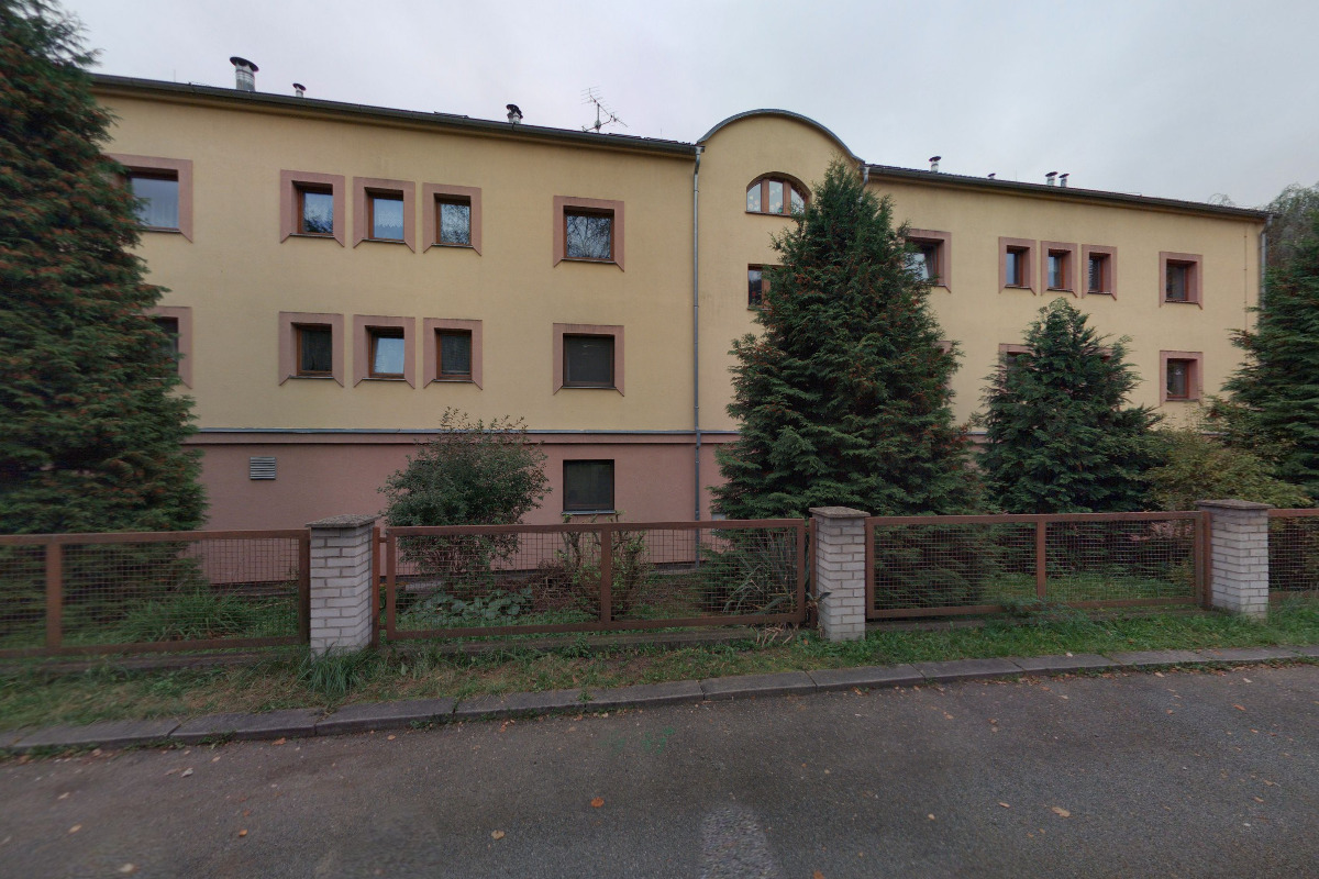 Dětský domov a Školní jídelna, Solenice