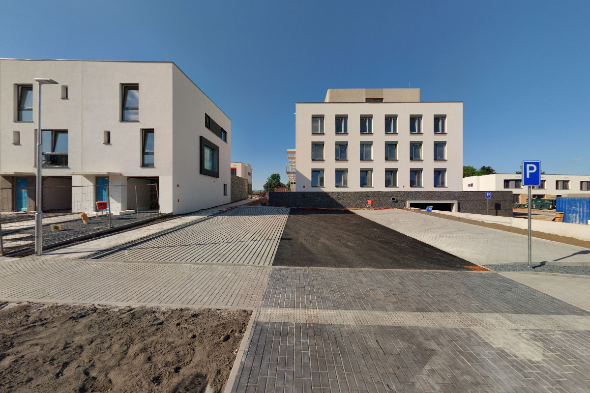 Karolína Šimáčková - Realitní makléř