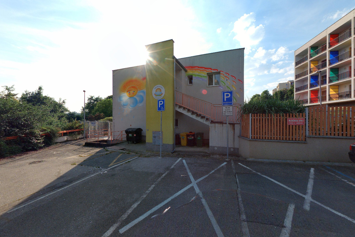 Mateřská škola, Praha 10, Mládežnická 3078/1 foto 2