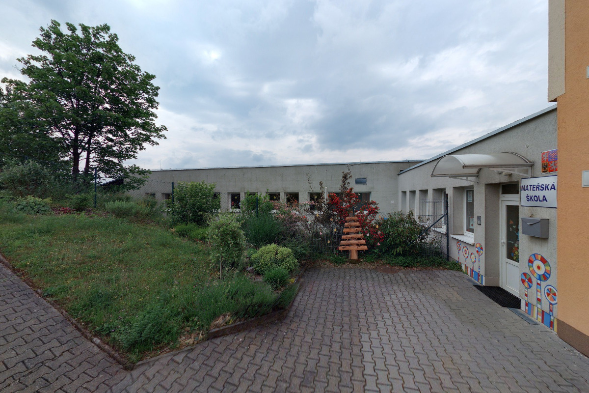 ZŠ a MŠ Adamov - MŠ Komenského foto 2