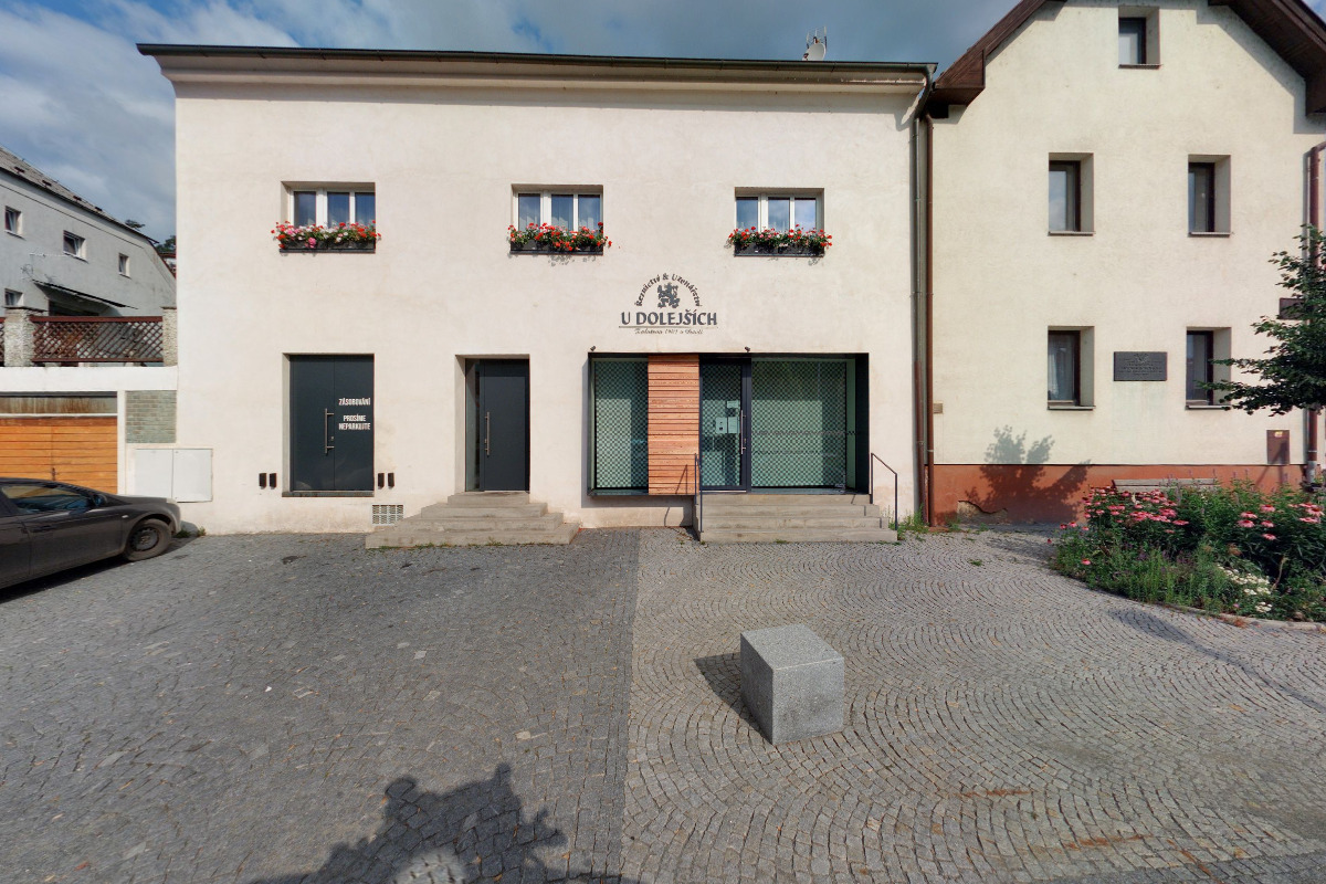 Řeznictví a uzenářství U DOLEJŠÍCH foto 3