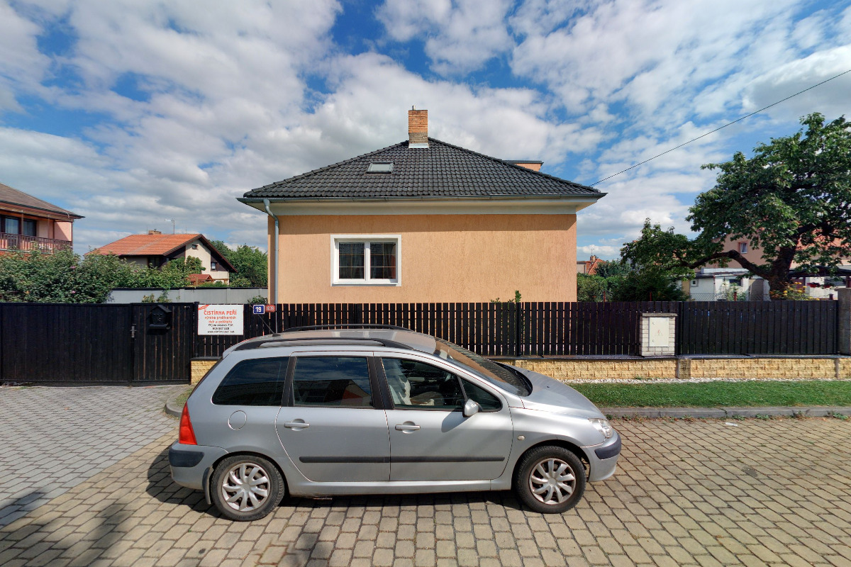 Čistírna peří Z+M