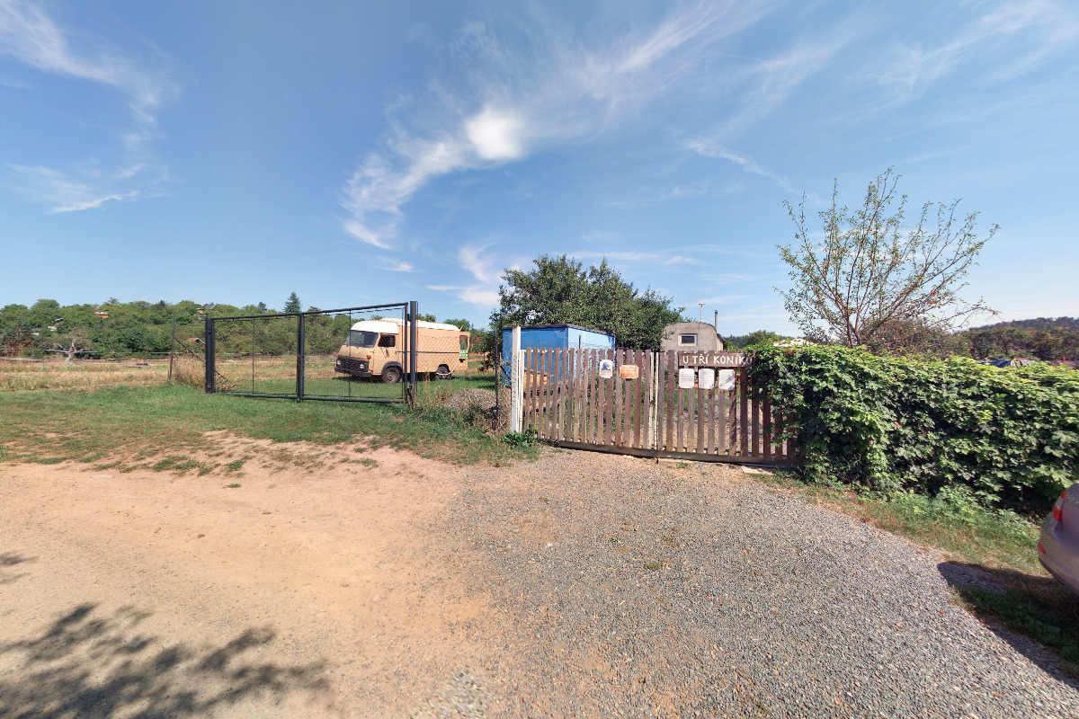 Farma U tří koníků