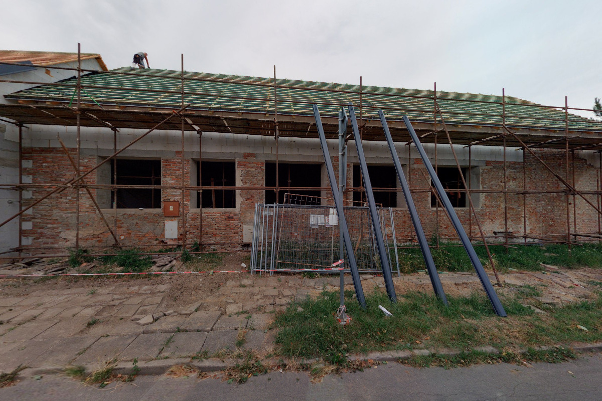 Suchohrdly u Miroslavi - obecní úřad foto 2