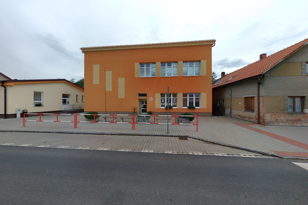 ZŠ Suchdol foto 2