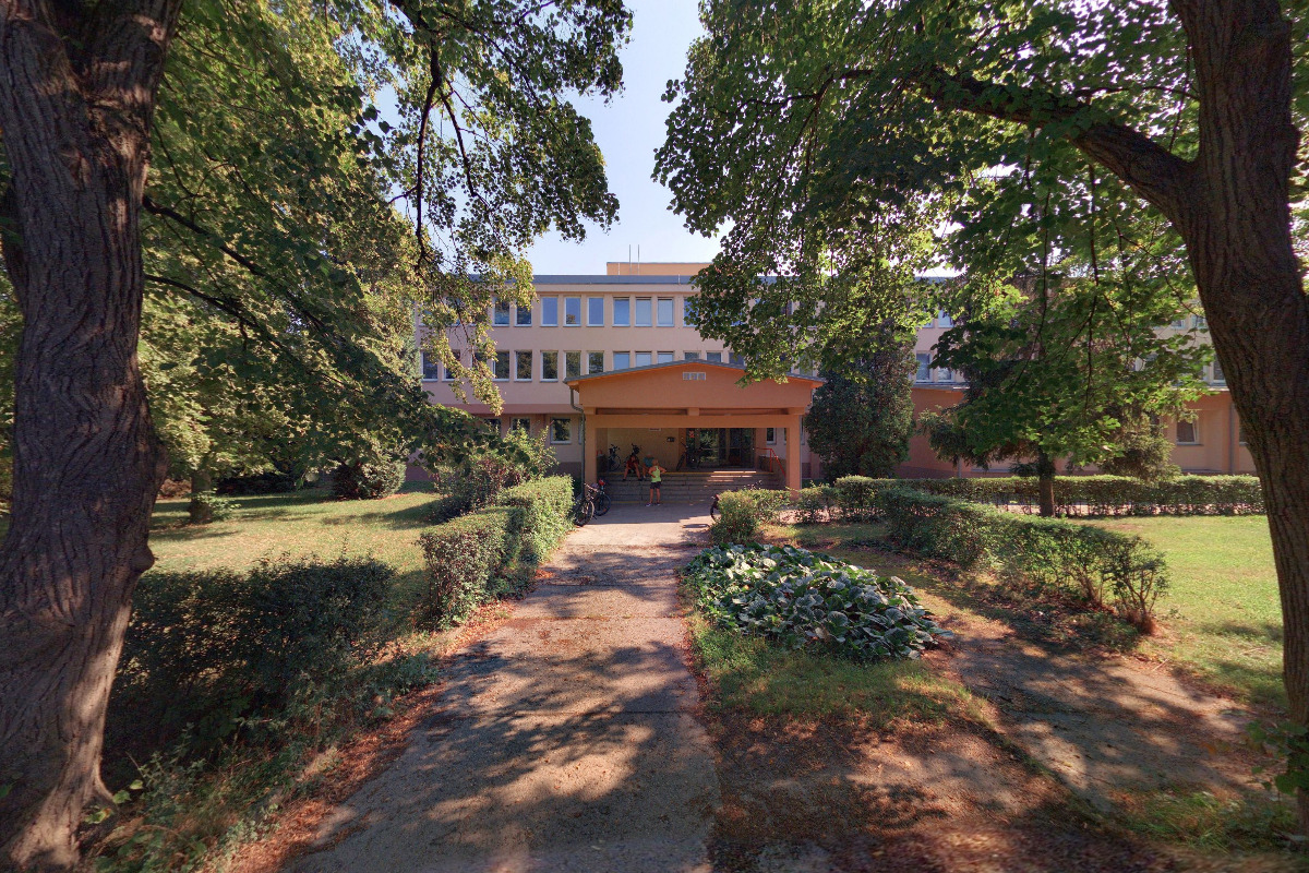 Střední průmyslová škola stavební, Mělník - domov mládeže foto 2