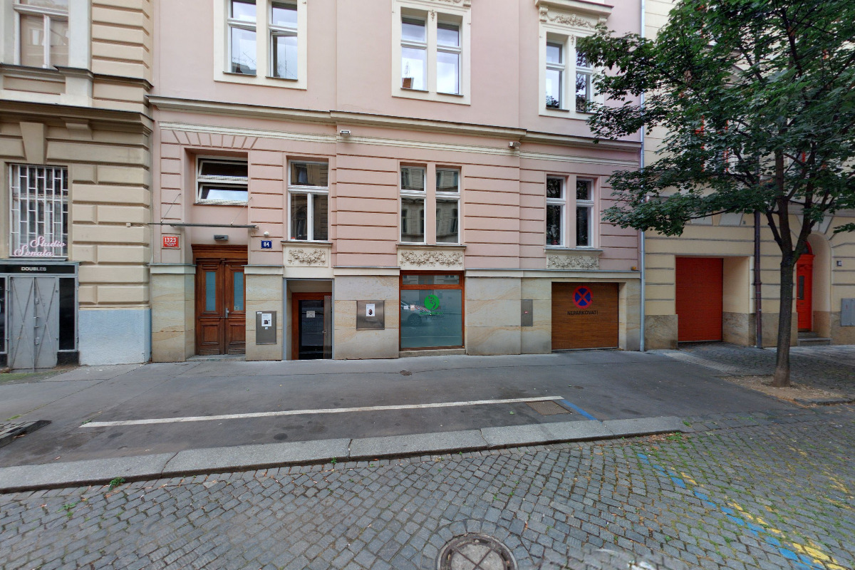 Přístrojová pedikúra - Helena Přádová