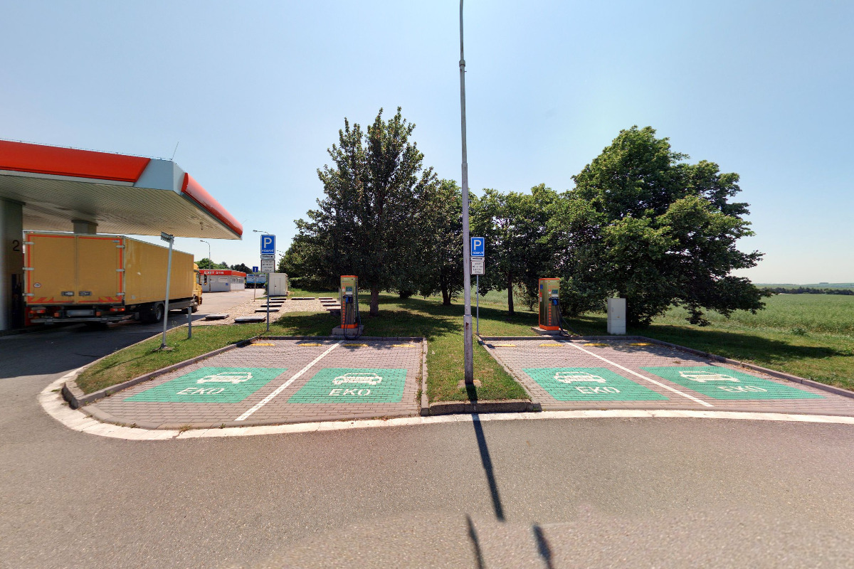 Nabíjecí stanice ČEZ