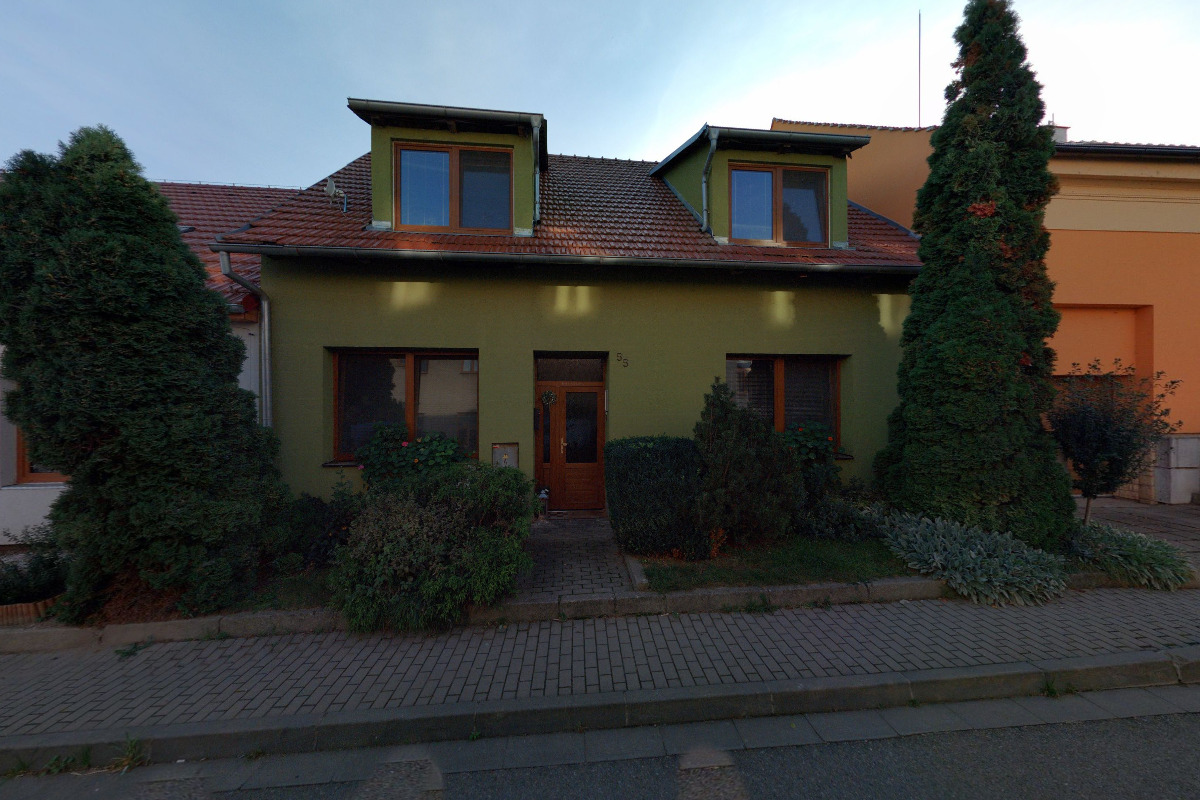 Lenka Pololáníková